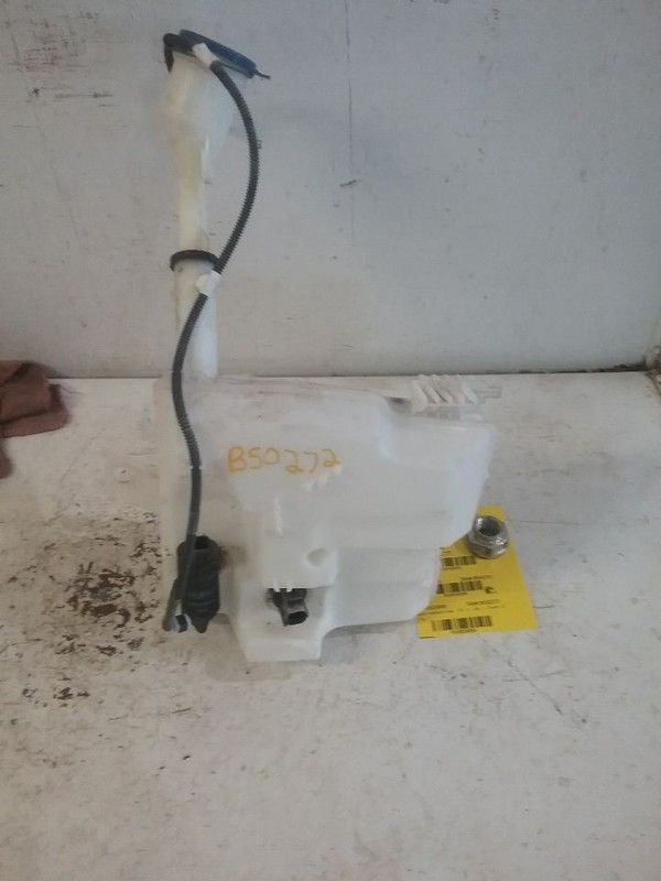 Wash Reservoir Sedan Fits 12-18 FOCUS 3535859