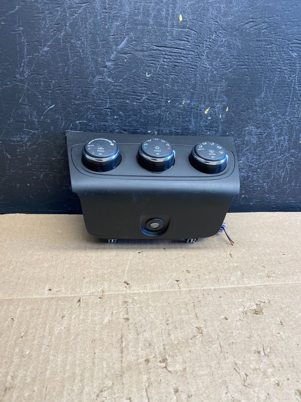 2008 to 2014 Dodge Avenger AC Heat Temperature Control P55111888AI AC6718