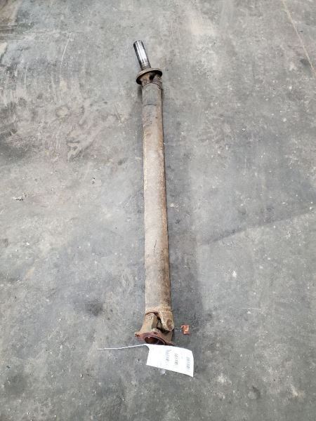 Rear Drive Shaft 4WD Fits 00-04 XTERRA 271644