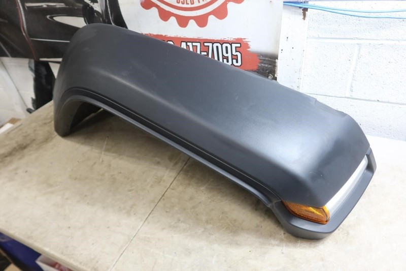 2018-2026 Jeep Wrangler JL High Altitude OEM Front Right Passenger Flare Texture
