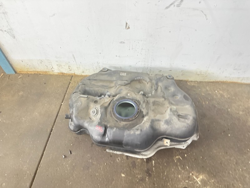 2019 - 2025 TOYOTA COROLLA 2.0L FUEL GAS TANK RESERVOIR OEM