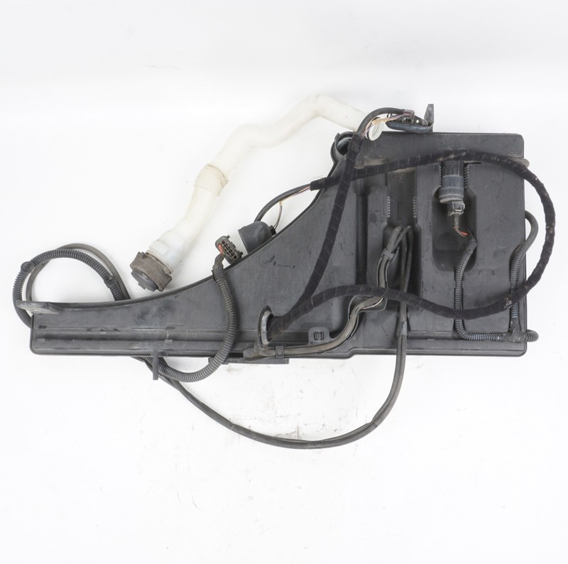 2014-2020 Maserati Ghibli S Q4 Windshield Washer Reservoir Bottle 670006414 OEM