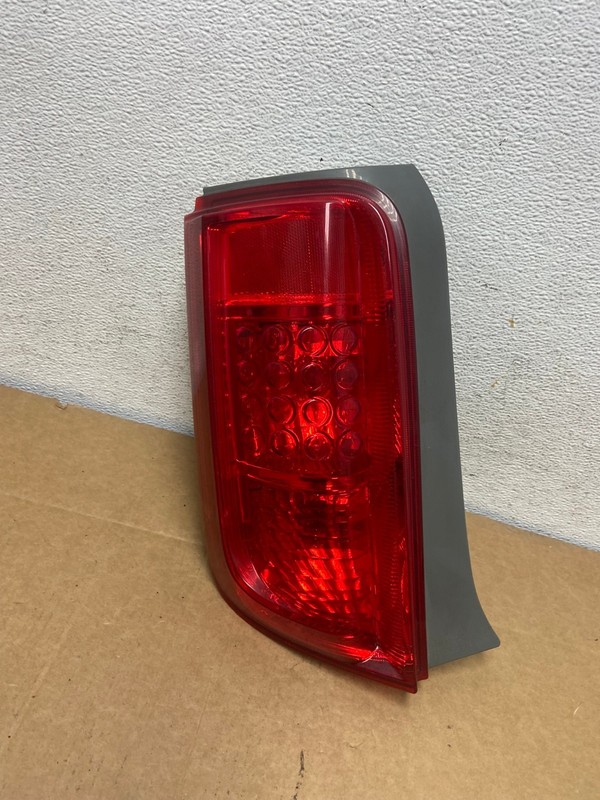 2008 2009 2010 Scion XB Left Driver LH Side Tail Light Oem AD5322 LK