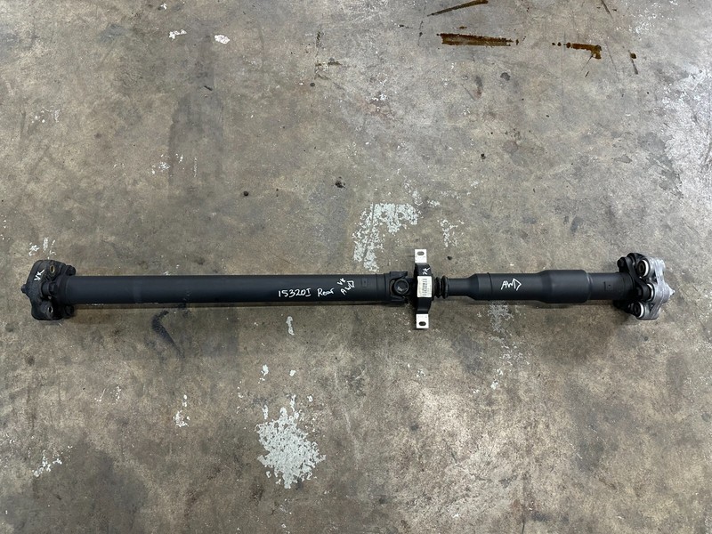 13-15 BMW 320 328 xDrive AWD REAR DRIVESHAFT PROPELLER DRIVE SHAFT OEM 7626353