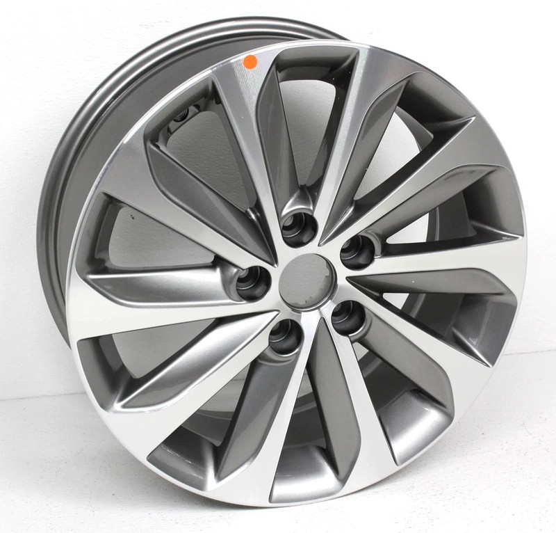OEM Hyundai Sonata 17 Inch Wheel 52910-C2270 Surface Scratches