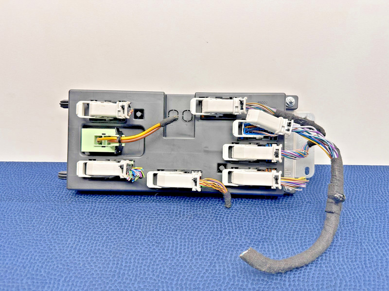 16-20 Jaguar X761 F-Pace XF XE Super BCM Body Control Module Fuse Relay Box OEM