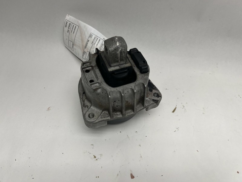 2012-2018 BMW 650I 4.4L FRONT LEFT DRIVER SIDE ENGINE MOTOR MOUNT INSULATOR OEM