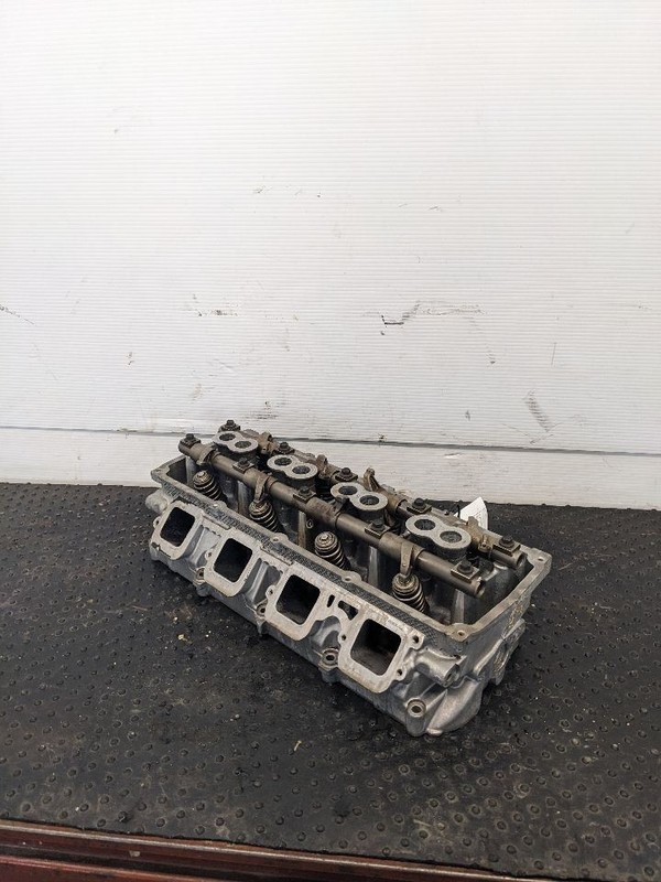 Passenger Right Cylinder Head 5.7L Fits 09-15 300 1193082