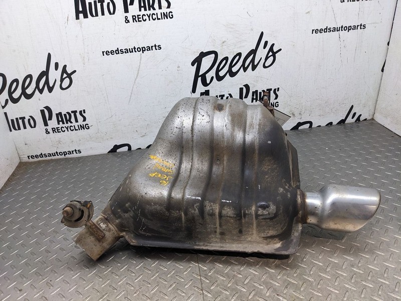 13-21 Grand Cherokee Motor Engine Passenger Right RH Exhaust Muffler OEM 1193650