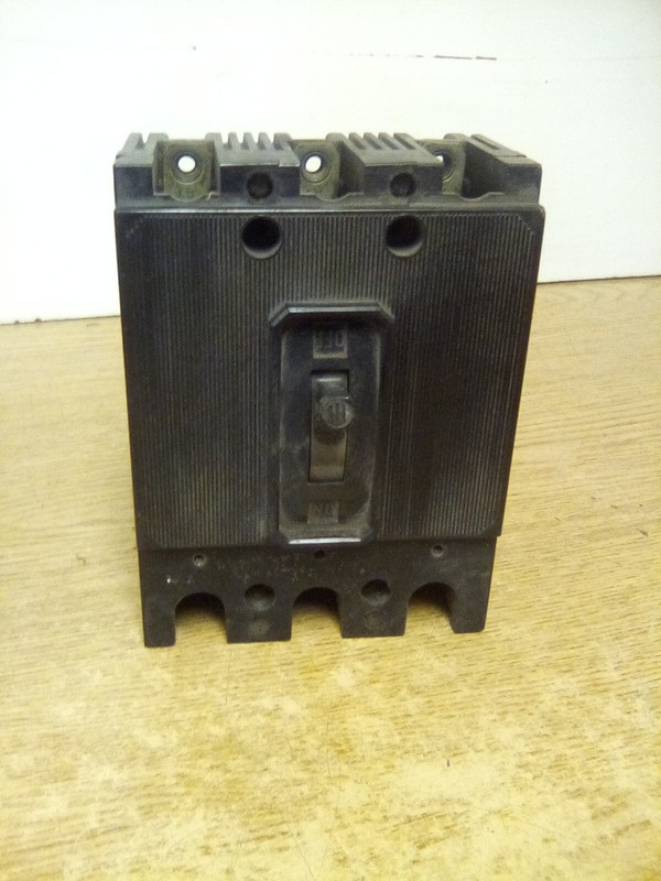 ITE ET1570 10 Amp 3 Pole Circuit Breaker