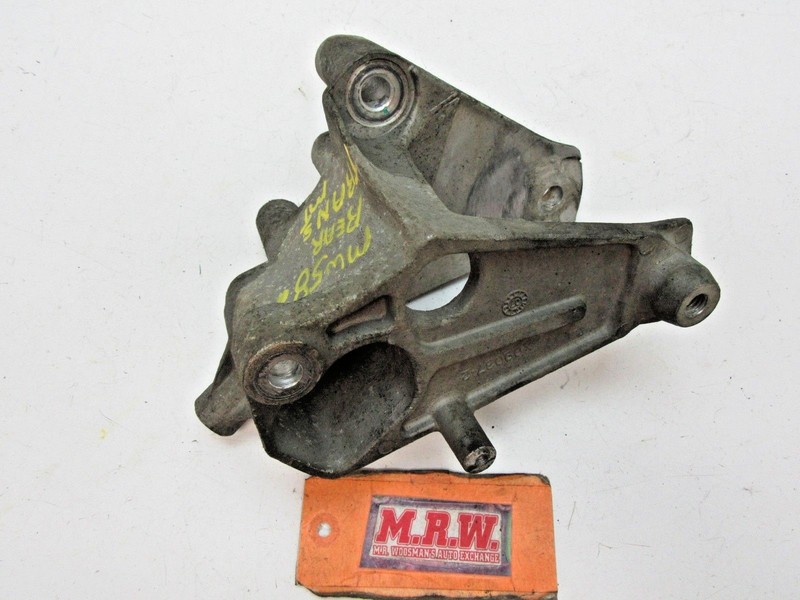 MOTOR MOUNT ENGINE BRACKET FRAME REAR TRANSMISSION for 08 09 SATURN VUE G6 GM