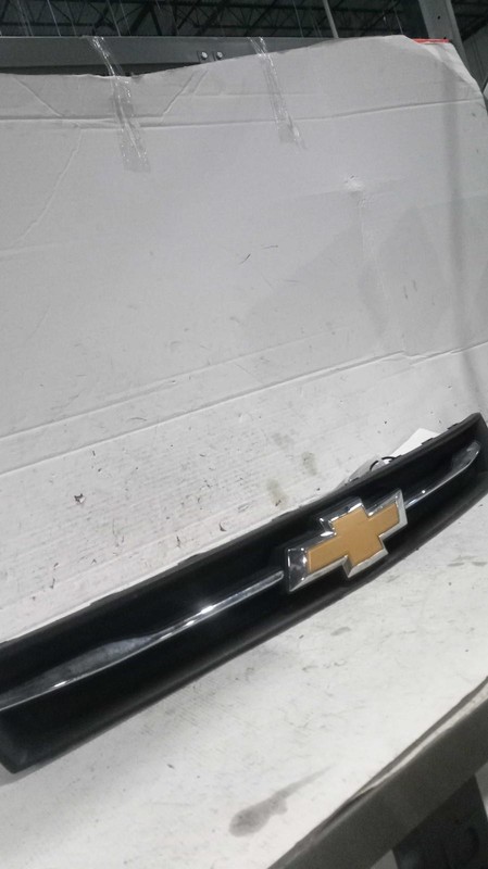 2017 Chevrolet Trax Grille Black OEM 42353809 42615979 147K Miles