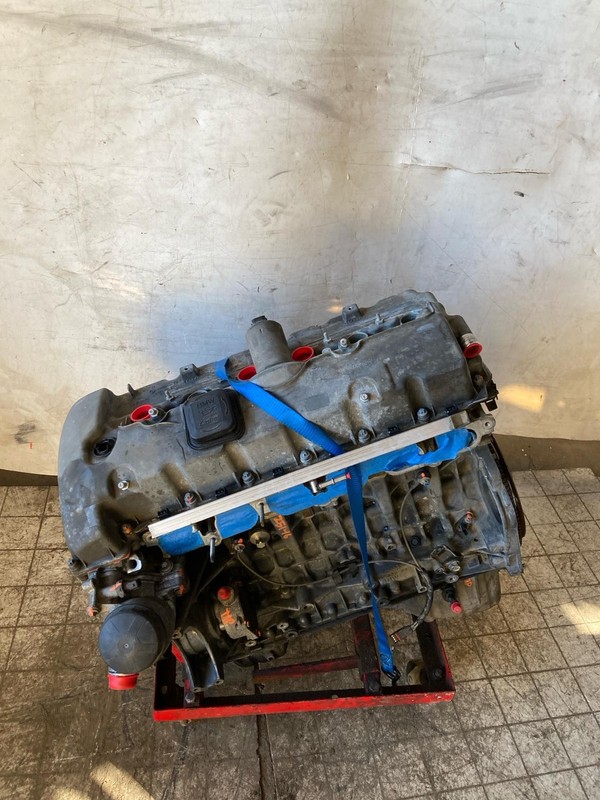 Engine Assembly/motor BMW 325I 06