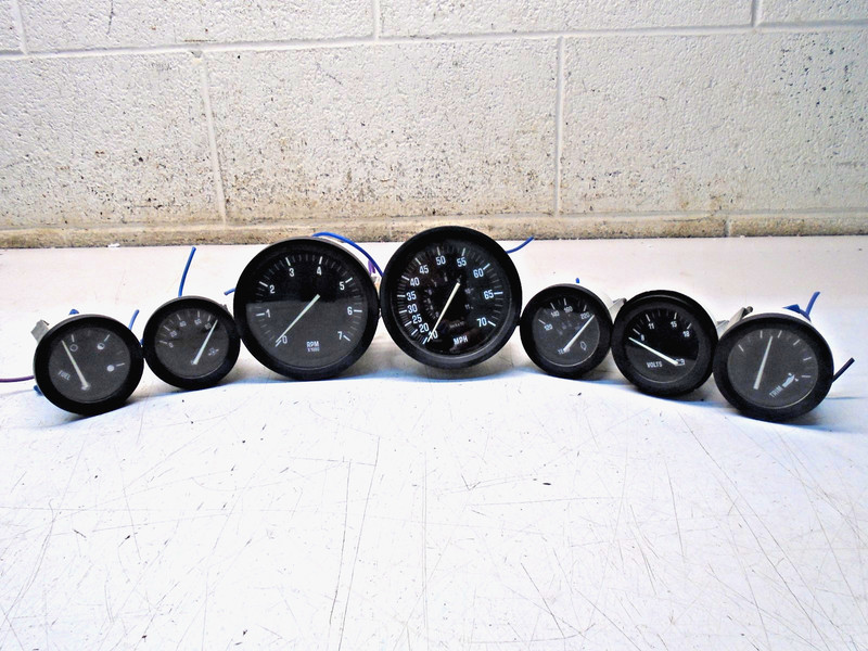 W4 OMC Marine Gauges MPH RPM Volts Trim Temp Oil Fuel 7 Pc Set