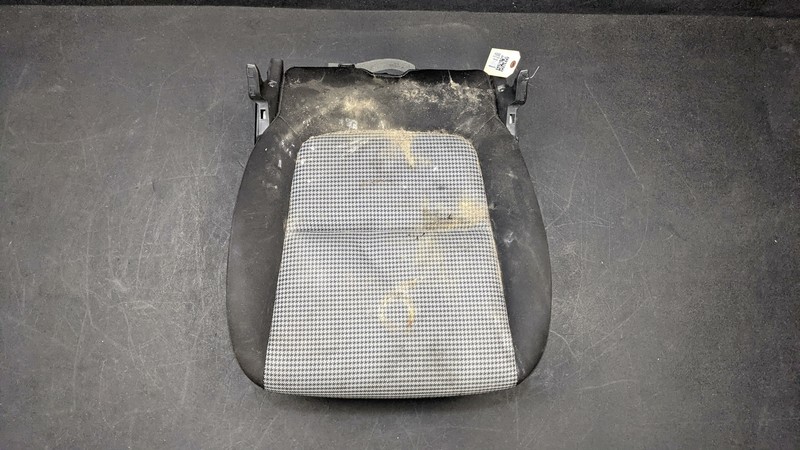 Front Right Seat Lower Frame w/ Cushion 2019 Hyundai Kona 88500-J9230 2018 -2023