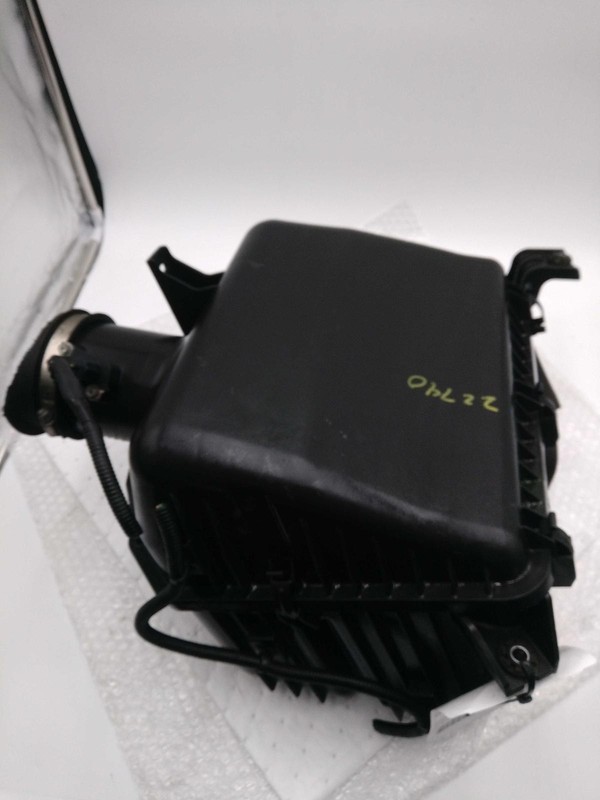 Used Air Cleaner Assembly fits: 2019 Infiniti QX80Grade A