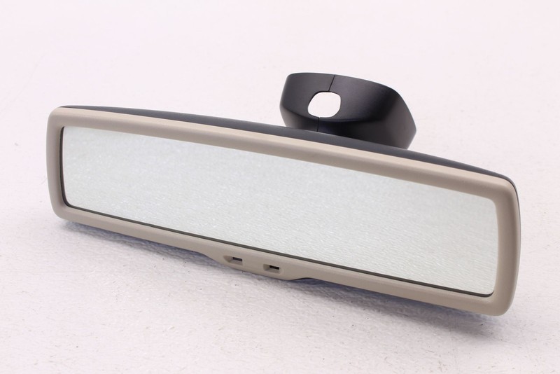 2009 - 2012 VW CC AUTO DIMMING INTERIOR REAR VIEW MIRROR W/O BLIND SPOT ALERT