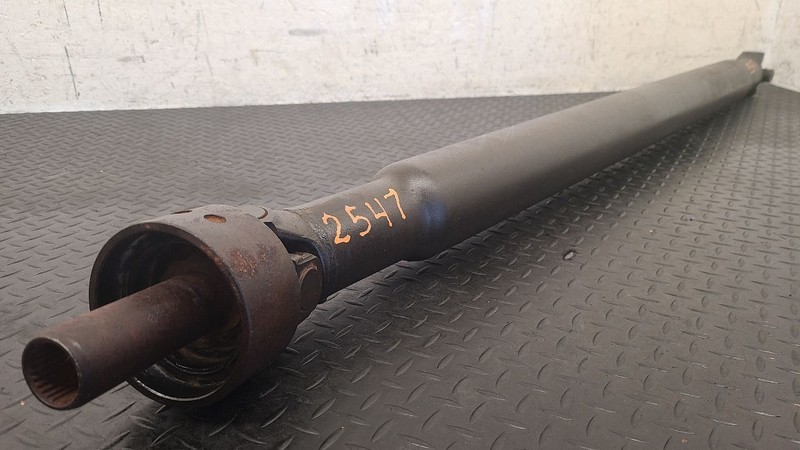 96-03 Chevrolet S10 Pickup 2.2L 4x2 Rear Drive Shaft 108'' WB OEM 8260511090