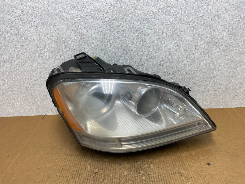 XENON 2006-2009 Mercedes-Benz ML-Class Headlight Right Passenger OEM AE2660 DW