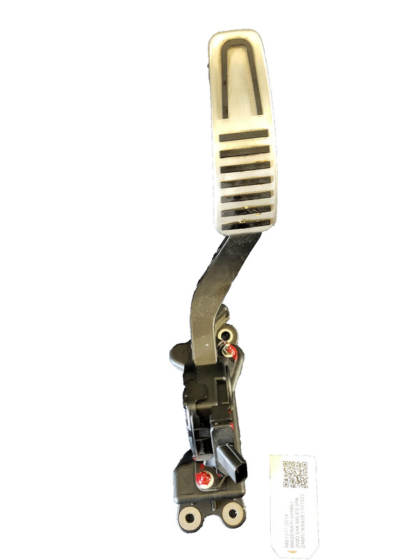 Used Oem Maserati Gas Accelerator Pedal for 2014-2017 Ghibli 3.0L RWD