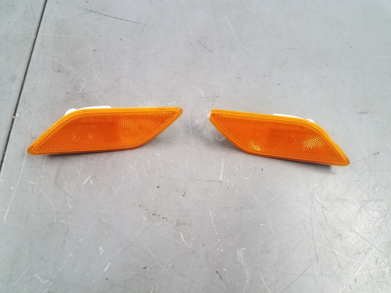 2012 Mercedes AMG E 63Wagon Side Marker Lights - * #83055 P11
