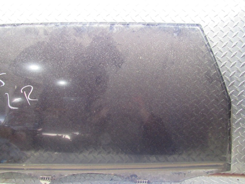 04-10 TOYOTA SIENNA LEFT REAR DRIVER DOOR GLASS W/PRIVACY TINT