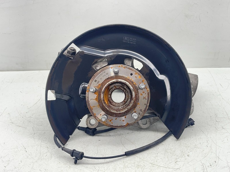 2016-2019 BUICK CASCADA FRONT RIGHT PASSENGER SIDE SPINDLE KNUCKLE HUB ASSY OEM