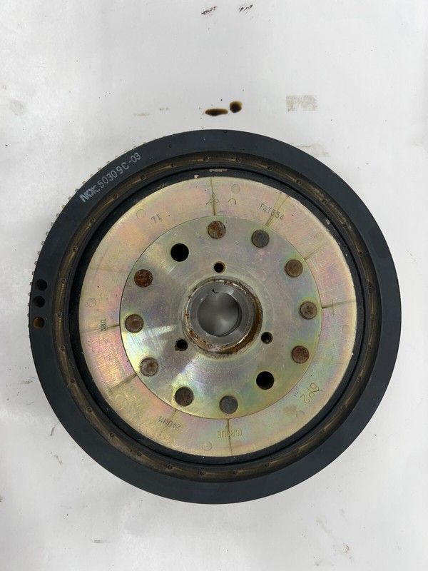 2006 Yamaha 250HP 4 Stroke Flywheel Rotor Assembly 6P2-81450-00-00 FRESHWATER
