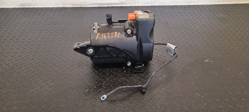 20-24 Porsche Taycan Electric AC A/C Compressor OEM PAD816797A