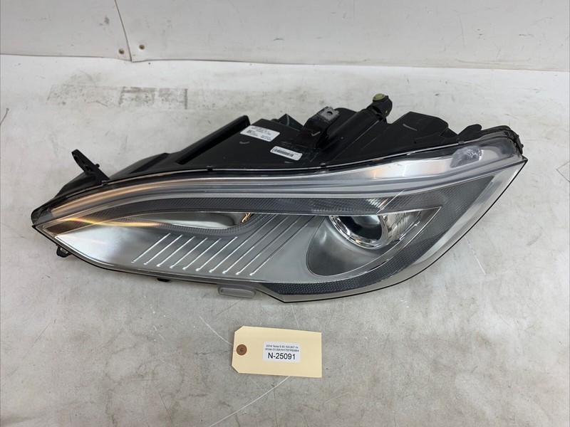 16-20 Tesla Model S HID Headlight Headlamp Left Driver LH OEM 6005906-00-D 25091