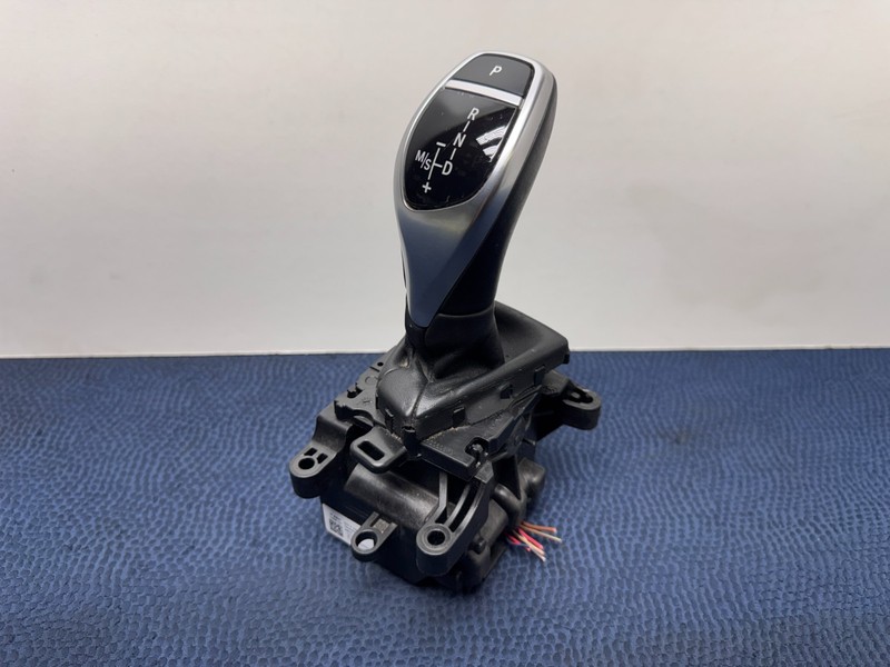 12-21 OEM BMW F22 F32 228i 328i Sport A/T Floor Shifter Gear Shift Selector Box