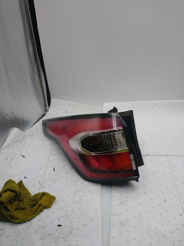 2017 Ford Escape Left Tail Light Assembly Gold 637778 102K Miles
