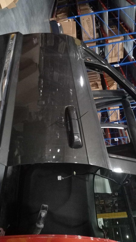 2006 Jeep Grand Cherokee Left Door 262679 Used, 110k Miles, OEM Quality