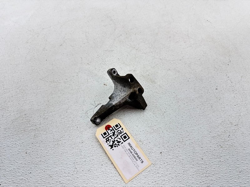 2018 JEEP RENGADE 2.4L A/C COMPRESSOR BRACKET OEM