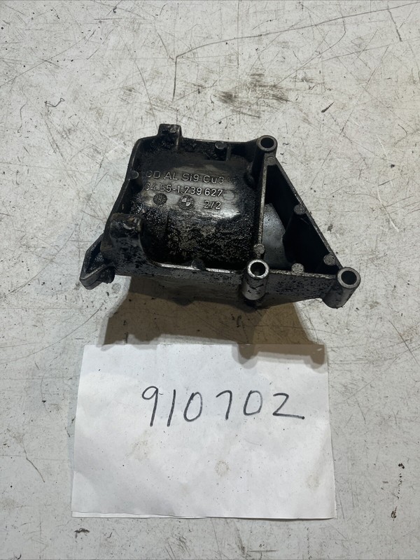 1997 BMW 318i Air Conditioning Compressor Holder 645517396271739627