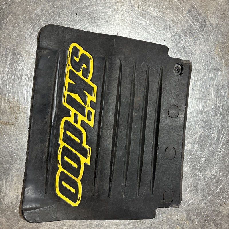 1999 Ski-doo 700 SummitSnowmobile snowflap mudflap good