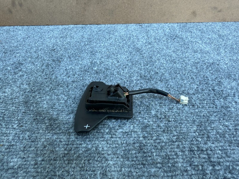 INFINITI QX50 19-25 OEM LEFT DRIVER WHEEL POSITIVE PADDLE SHIFT SWITCH UP ASSY