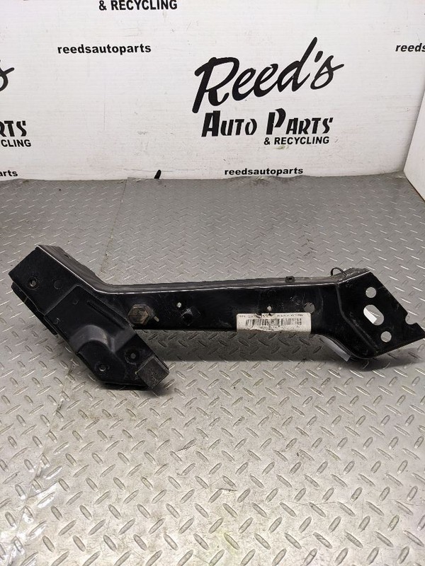 2014-2022 Jeep Grand Cherokee Right Radiator Support Bracket OEM1192311