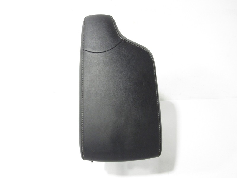 15-19 Lexus RC300 2016 Front Center Console Armrest Storage Compartment ;:Y