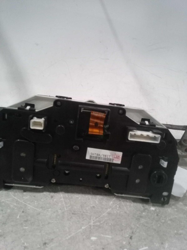 2020 Nissan Rogue Speedometer Gauge OEM Black Used 235K Miles Scratches
