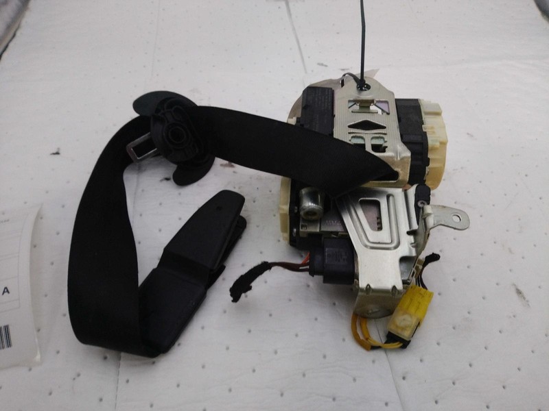 2015 Audi A6 Front Right Seat Belt OEM White 4DR 105K Miles NJ25-24803-626841