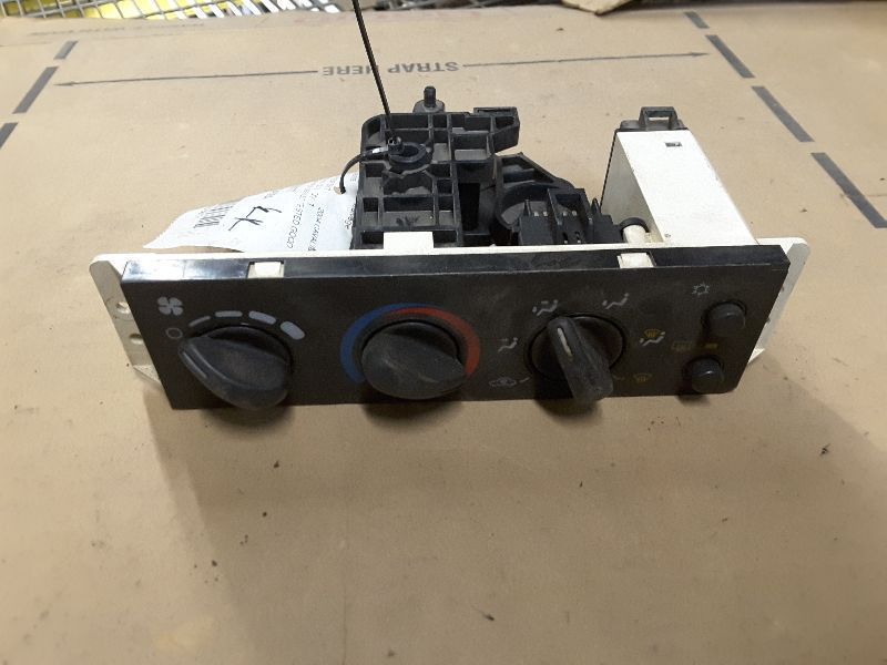 03 04 05 CAVALIER TEMPERATURE CONTROL W/AC W/REAR DEFROST 75811