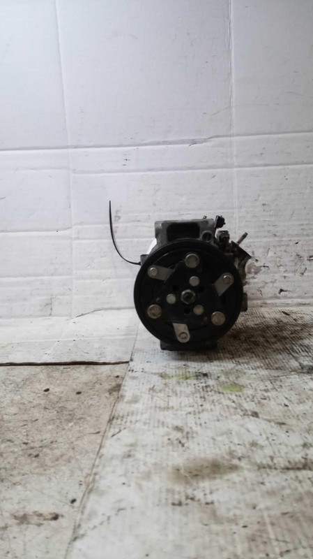 2017 INFINITI Q60 A/C Compressor OEM 926005CA0A 103K Miles Grey