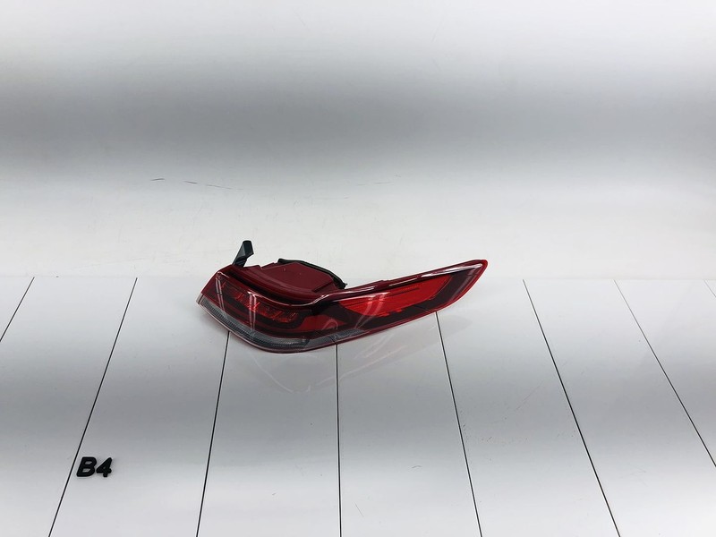 16-18 KIA OPTIMA REAR RIGHT PASSENGER SIDE OUTER TAIL LIGHT BRAKE LAMP OEM