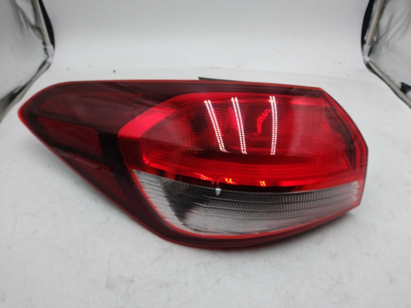 Used Left Tail Light Assembly fits: 2017 Kia Forte incandescent Sedan quarter pa