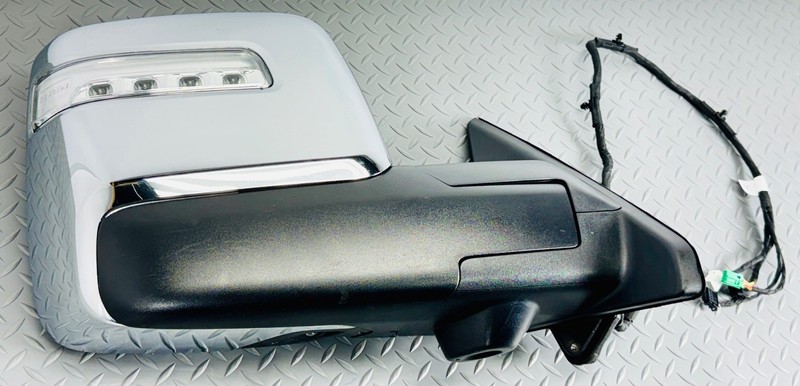 ✅19-26 RAM 1500 TOW RIGHT OUTSIDE REAR-VIEW MIRROR CAMERA CHROME POWER FOLD OEM