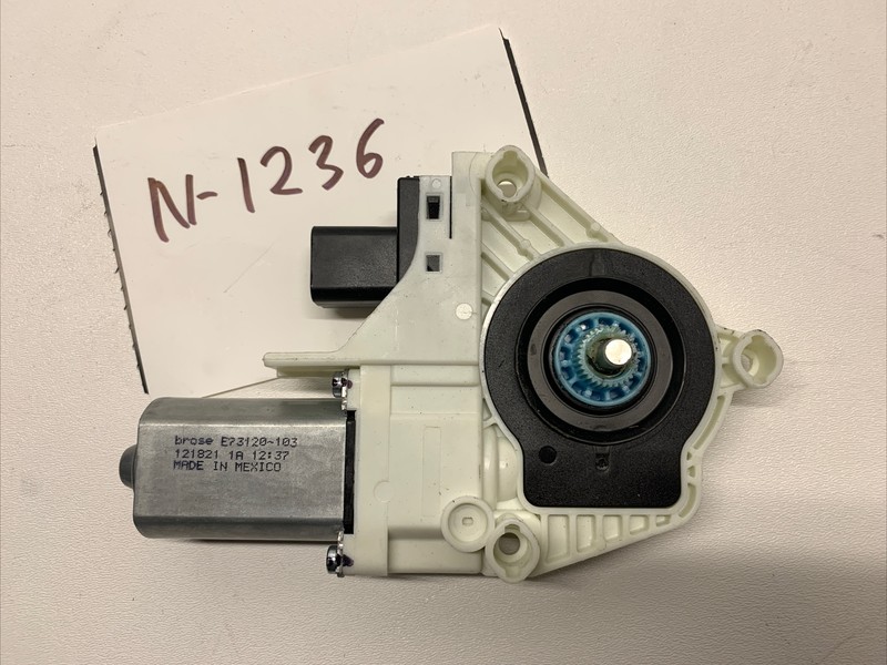 2020-22 Tesla Y MY Rear Left Door Window Regulator Motor LH E66966-100 1236 B25