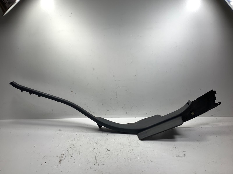01-05 Honda Civic 4D 1.7l Right Rear Side Garnish Gray 84141-S5A-000ZB OEM