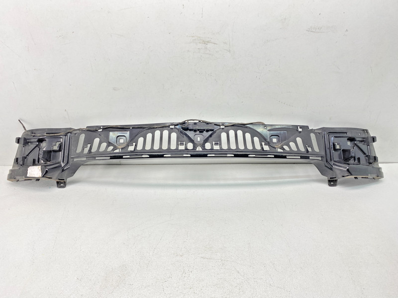 12-18 BMW F06 F13 640 650 M6 Rear Bumper Bottom Center Guide Bracket Mount OEM✅