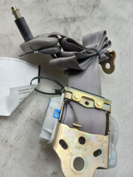 2002 TOYOTA SEQUOIA SR5 DRIVER SIDE REAR 3RD ROW SEAT BELT